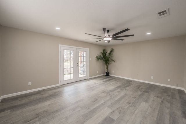 2712 Allen Avenue, Arlington, TX 76014