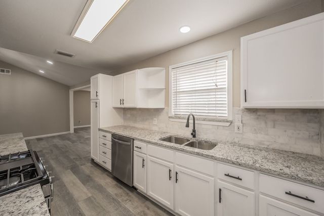 2712 Allen Avenue, Arlington, TX 76014