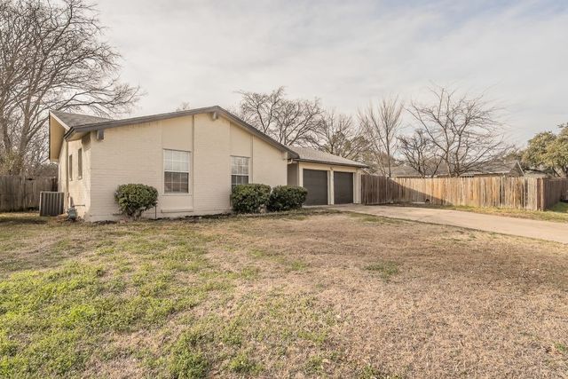 2712 Allen Avenue, Arlington, TX 76014