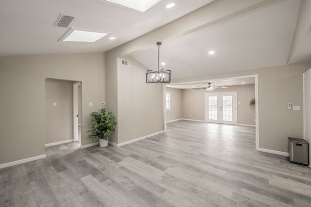 2712 Allen Avenue, Arlington, TX 76014