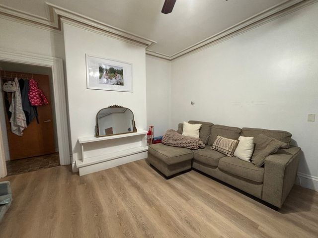 54 Tudor St 1, Lynn, MA 01902