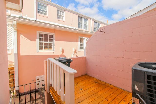 25 Ashley Avenue, Charleston, SC 29401