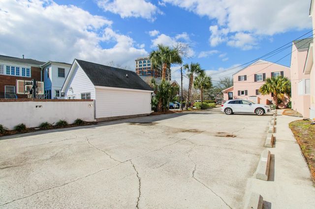 25 Ashley Avenue, Charleston, SC 29401