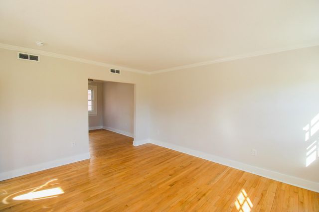 25 Ashley Avenue, Charleston, SC 29401