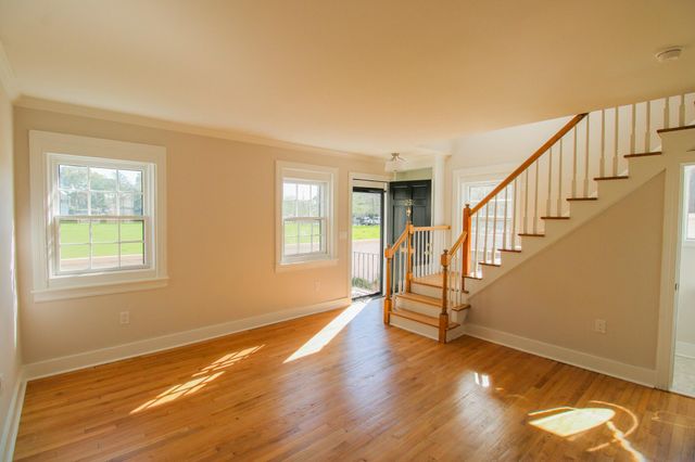 25 Ashley Avenue, Charleston, SC 29401