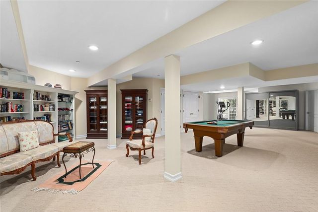 39 High Point Circle, Rye Brook, NY 10573
