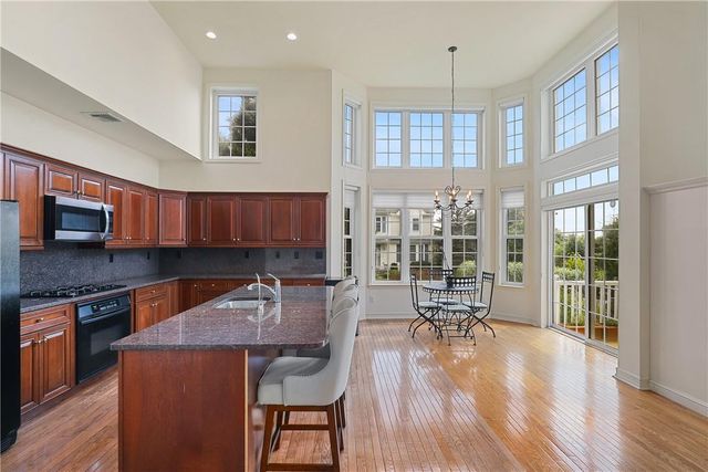 39 High Point Circle, Rye Brook, NY 10573