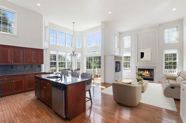 39 High Point Circle, Rye Brook, NY 10573