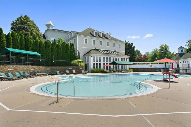 39 High Point Circle, Rye Brook, NY 10573