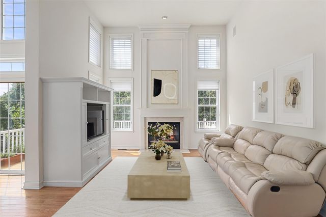 39 High Point Circle, Rye Brook, NY 10573