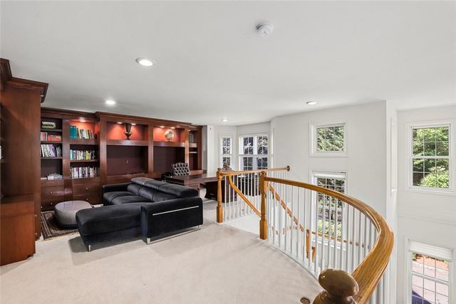 39 High Point Circle, Rye Brook, NY 10573