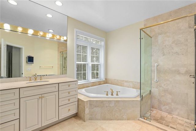 39 High Point Circle, Rye Brook, NY 10573