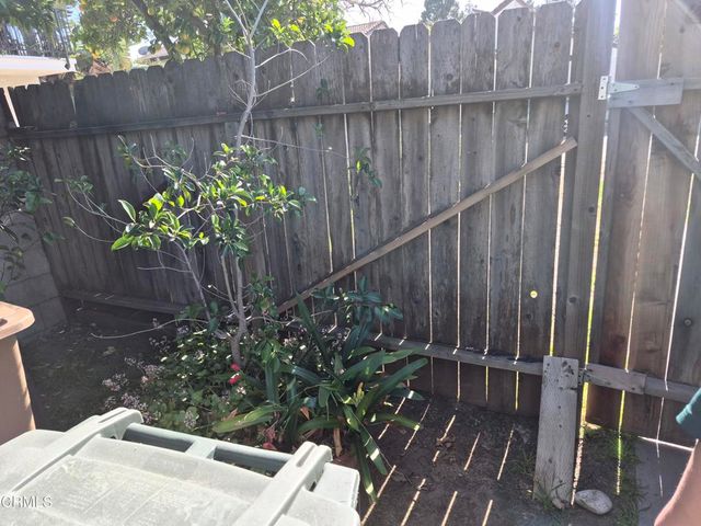 1056 Richards Avenue, Ventura, CA 93004