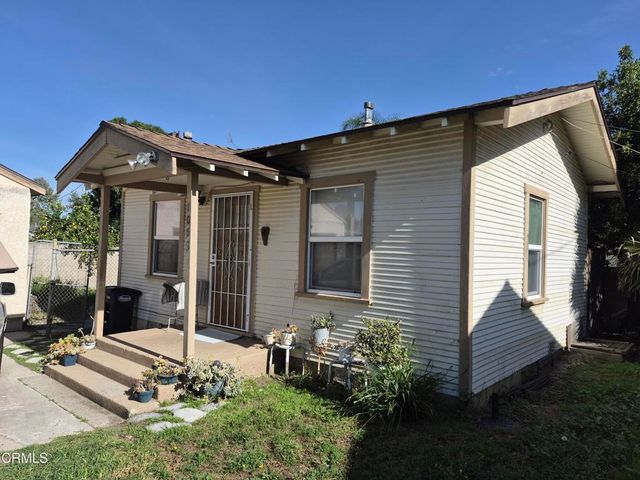 1056 Richards Avenue, Ventura, CA 93004
