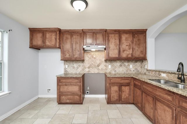 10022 Raymondville Road B, Houston, TX 77093
