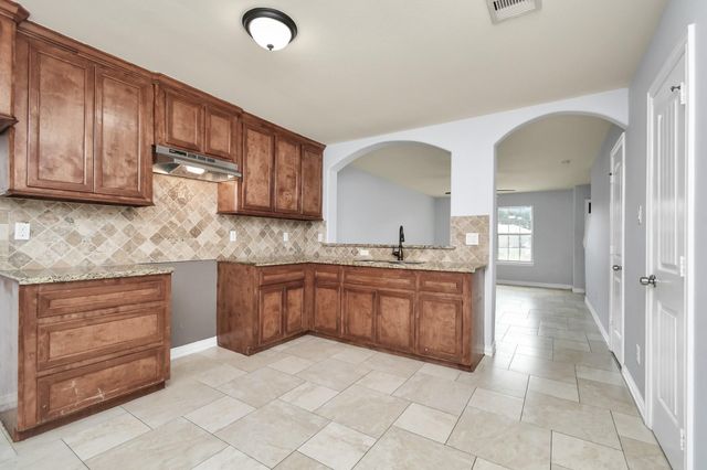10022 Raymondville Road B, Houston, TX 77093
