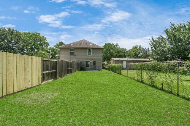 10022 Raymondville Road B, Houston, TX 77093