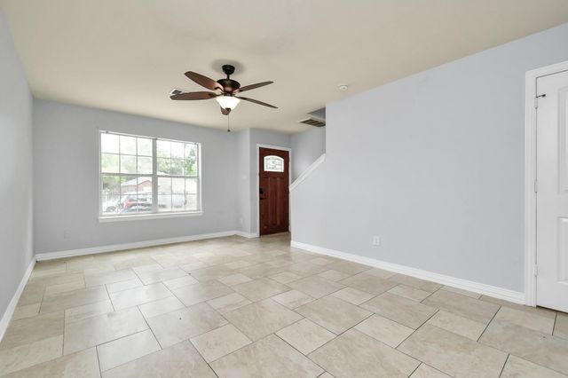 10022 Raymondville Road B, Houston, TX 77093