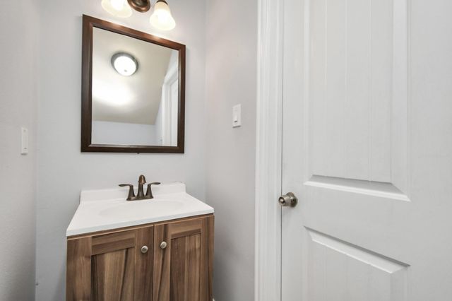 10022 Raymondville Road B, Houston, TX 77093