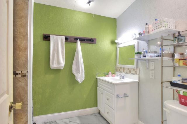 730 MCCLELLAN ROAD, Frostproof, FL 33843