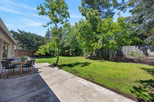 7713 Heredia Dr, Citrus Heights, CA 95610