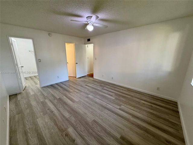 110 Gardens Dr 203, Pompano Beach, FL 33069