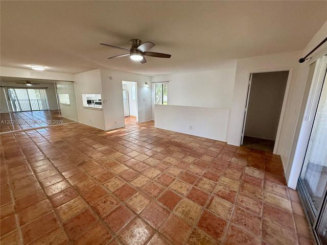 110 Gardens Dr 203, Pompano Beach, FL 33069