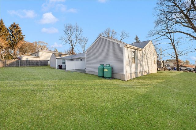 8 Deluca Street, Johnston, RI 02919