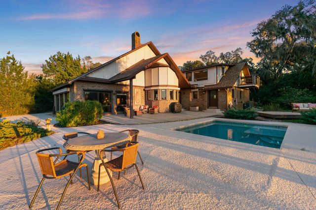 160 W Genung St, St Augustine, FL 32086