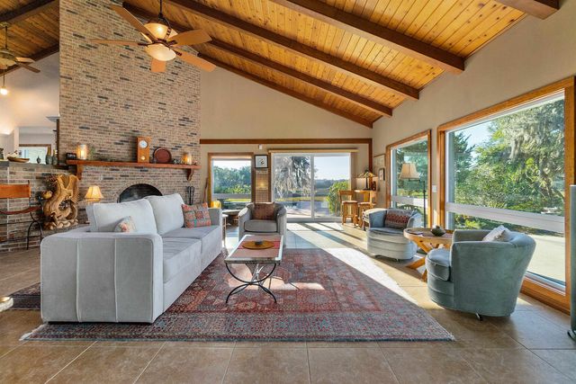 160 W Genung St, St Augustine, FL 32086