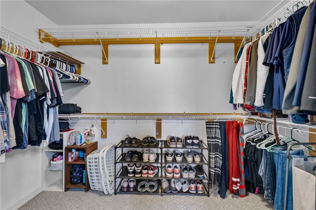 1011 W Green Acres Place, Rogers, AR 72758