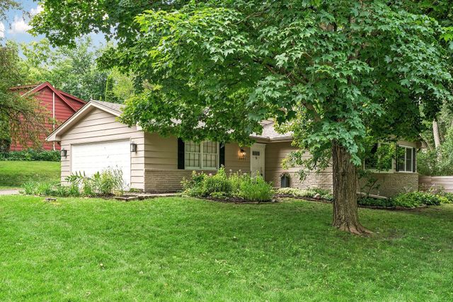 15401 Willowood Drive, Minnetonka, MN 55345