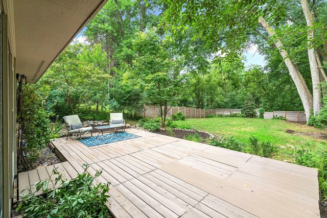 15401 Willowood Drive, Minnetonka, MN 55345