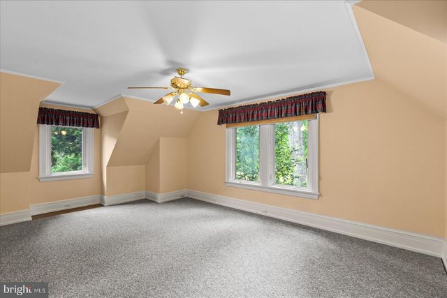 51 HIGH ROCK RD N, Hanover, PA 17331