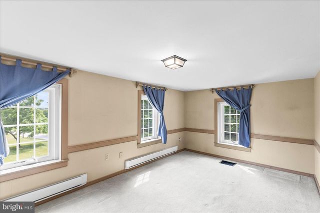 51 HIGH ROCK RD N, Hanover, PA 17331