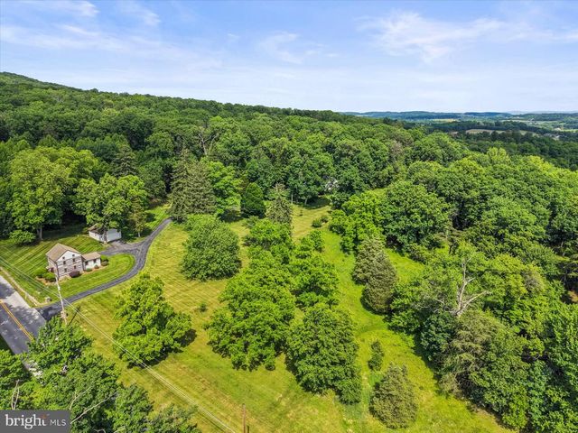 51 HIGH ROCK RD N, Hanover, PA 17331