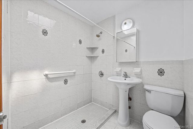 976 Sackett Avenue, Bronx, NY 10462