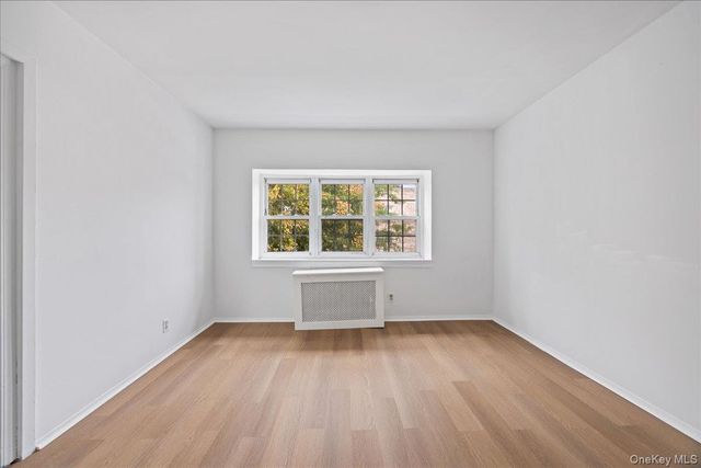 976 Sackett Avenue, Bronx, NY 10462