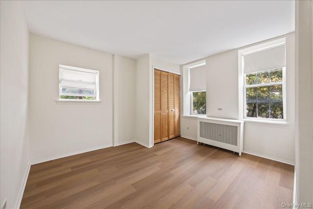 976 Sackett Avenue, Bronx, NY 10462