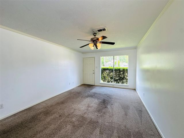 1011 Mccall Avenue, Conroe, TX 77301