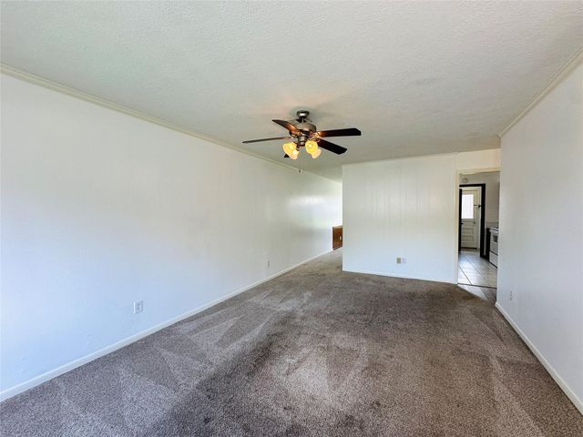 1011 Mccall Avenue, Conroe, TX 77301