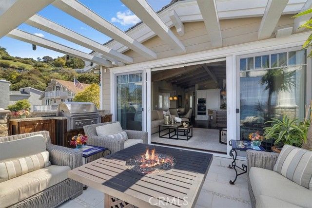 133 Upper Terrace Road, Avalon, CA 90704