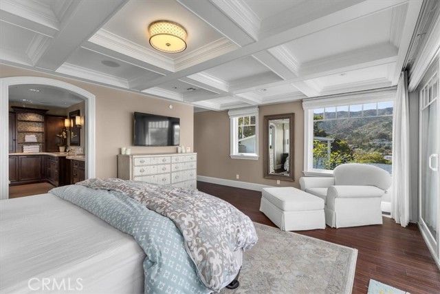 133 Upper Terrace Road, Avalon, CA 90704