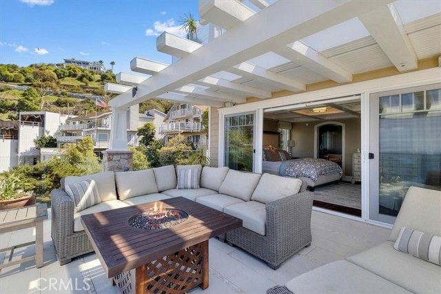 133 Upper Terrace Road, Avalon, CA 90704