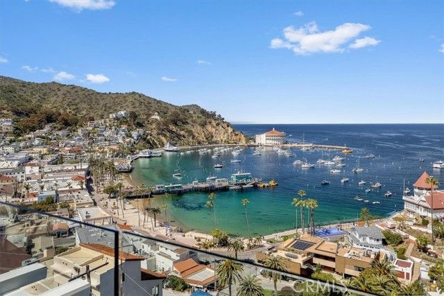 133 Upper Terrace Road, Avalon, CA 90704