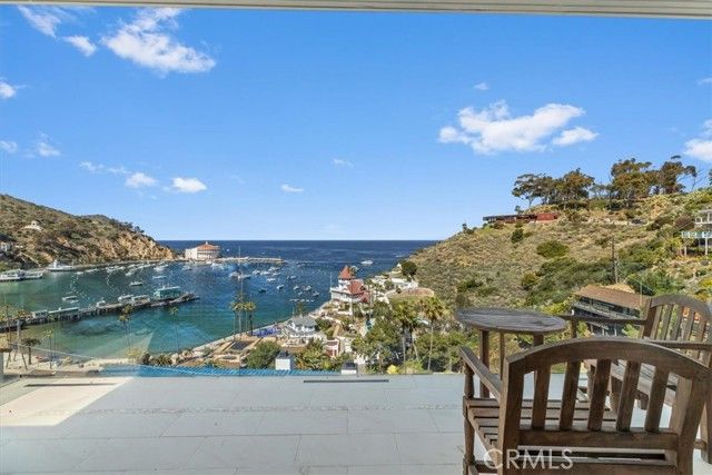 133 Upper Terrace Road, Avalon, CA 90704