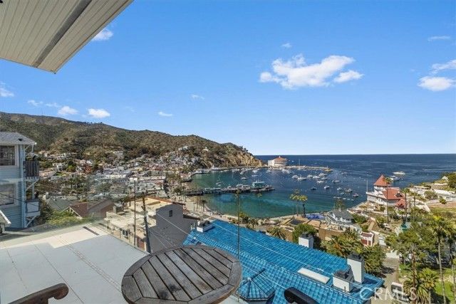 133 Upper Terrace Road, Avalon, CA 90704