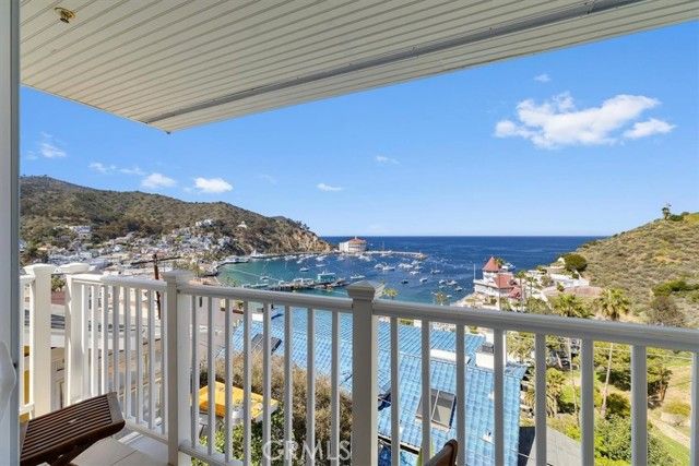 133 Upper Terrace Road, Avalon, CA 90704