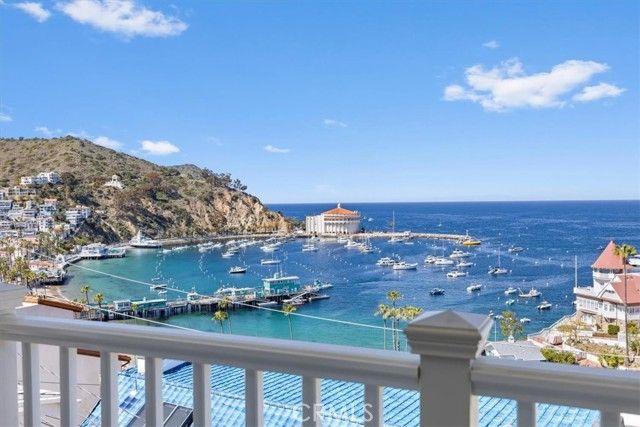 133 Upper Terrace Road, Avalon, CA 90704