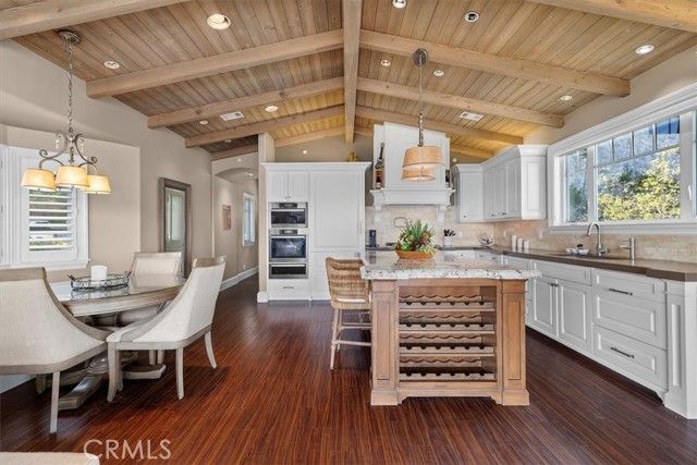 133 Upper Terrace Road, Avalon, CA 90704